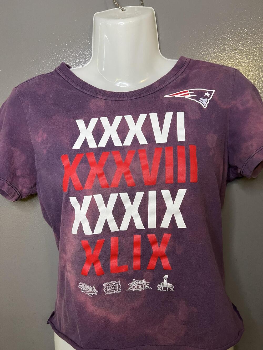 New England Patriots Shirt Womens Small Purple NFL Football Super Bowl Nike Tee